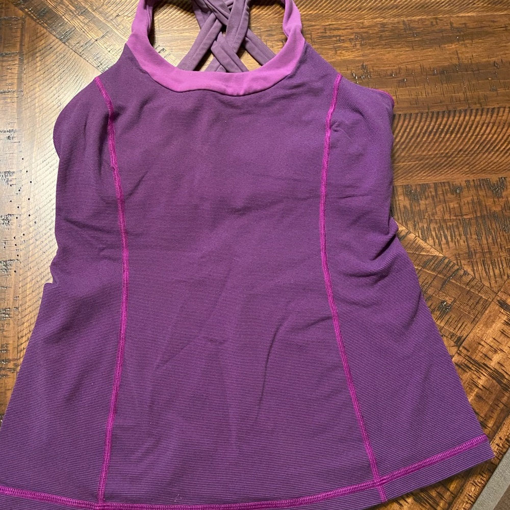 Lululemon tank top with built in bra
